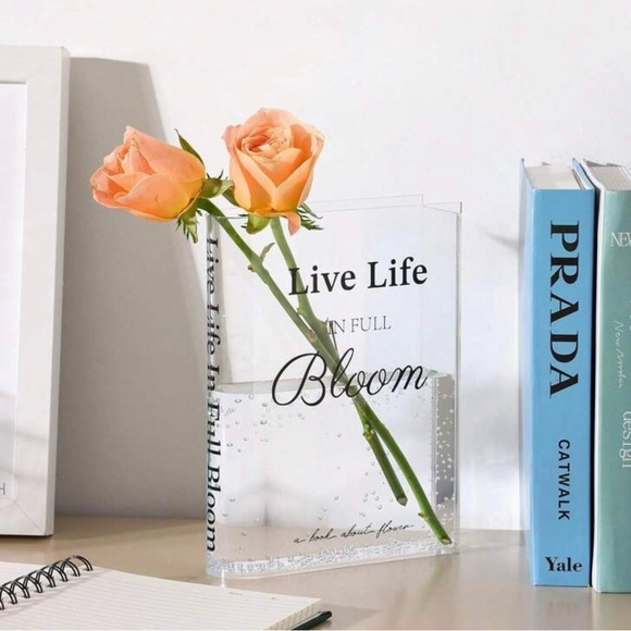Live Life in Full Bloom Clear Acrylic Vase - Picture 1 of 6